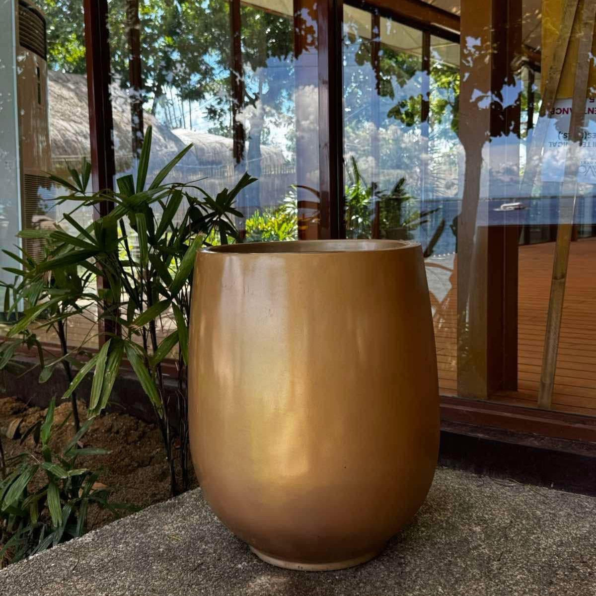 Paunch Fiberglass Planter