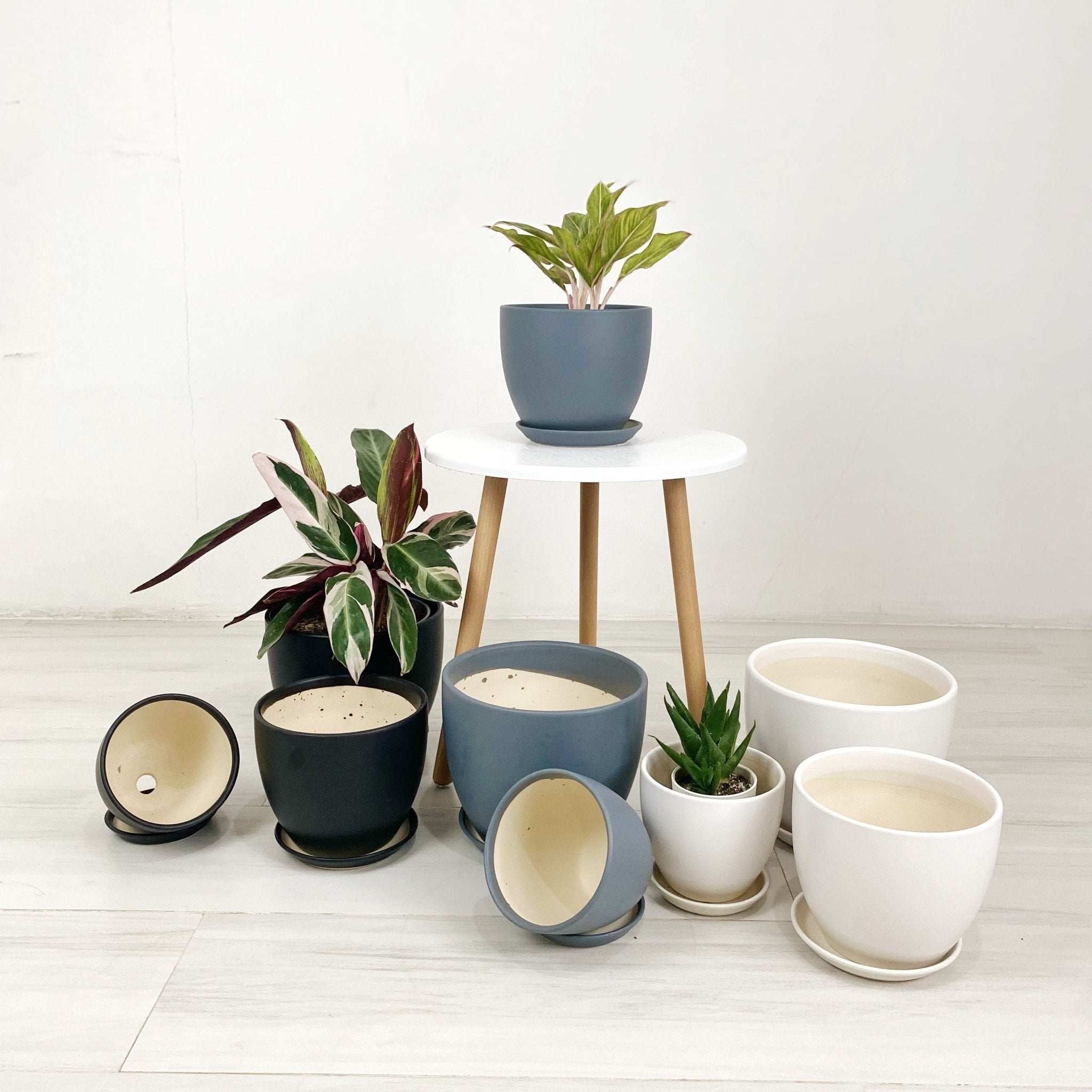 ES1257 Egg Shaped Glazed Earthenware Ceramic Desk Pot - Pots For Plants